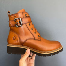 Load image into Gallery viewer, Carmela Women's Leather Buckle Boot Tan