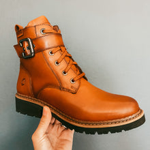Load image into Gallery viewer, Carmela Women's Leather Buckle Boot Tan