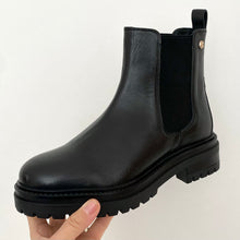 Load image into Gallery viewer, Carmela Chunky Women's Leather Chelsea Boot Black