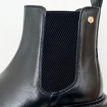 Load image into Gallery viewer, Carmela Chunky Women's Leather Chelsea Boot Black