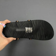 Load image into Gallery viewer, Menbur Studded Flat Chunky Sandals Black