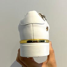 Load image into Gallery viewer, Xti Vegan Zip Women's Trainers White.