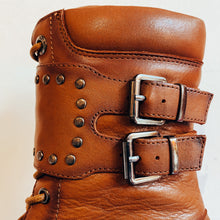 Load image into Gallery viewer, Carmela Women's Chunky Leather Boot Tan