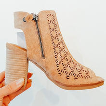 Load image into Gallery viewer, XTi Vegan Boho Cut-Out Sandal Light Tan