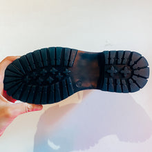 Load image into Gallery viewer, Carmela Chunky Women's Leather Zip Boot Black