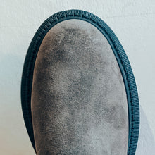 Load image into Gallery viewer, Carmela Women's Leather Chelsea Boot Grey
