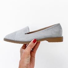 Load image into Gallery viewer, LADIES CROC TOE SLIP ON SHOES GREY