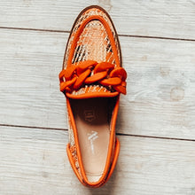Load image into Gallery viewer, Vanessa Wu Summer Sunset Chunky Chain Loafers