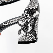 Load image into Gallery viewer, LADIES CLEAR SNAKE SANDALS BLACK