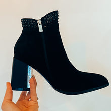 Load image into Gallery viewer, XTI Vegan Women's Faux Suede Ankle Boot