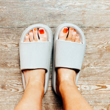 Load image into Gallery viewer, XTi Vegan Super Spongy Sliders Taupe