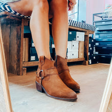 Load image into Gallery viewer, Carmela Women's Suede Leather Western Boot Tan