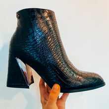 Load image into Gallery viewer, XTI Vegan Block Heel Women's Ankle Boot Black