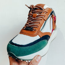 Load image into Gallery viewer, Carmela Zip Leather Women's Trainers Tan / Green