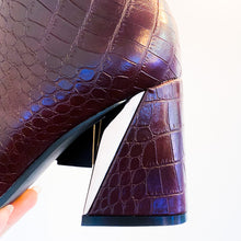 Load image into Gallery viewer, XTI Vegan Block Heel Women's Ankle Boot Burgundy