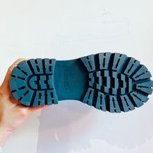 Load image into Gallery viewer, Carmela Women's Leather Chelsea Boot Grey