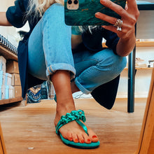 Load image into Gallery viewer, Menbur Metallic Chain Sandals Aqua