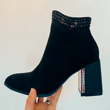 Load image into Gallery viewer, XTI Vegan Women's Faux Suede Ankle Boot