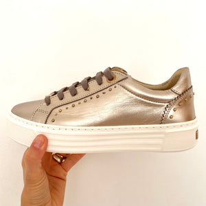 Carmela Gold Leather Women’s Trainers