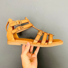 Load image into Gallery viewer, Carmela Buckle Gladiator Sandals Tan