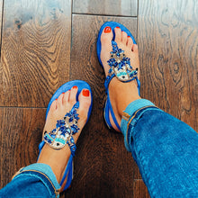 Load image into Gallery viewer, Menbur Tucan Flat Sandals Royal Blue