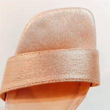 Load image into Gallery viewer, Menbur Shimmer Block Heel Sandals Rose Gold